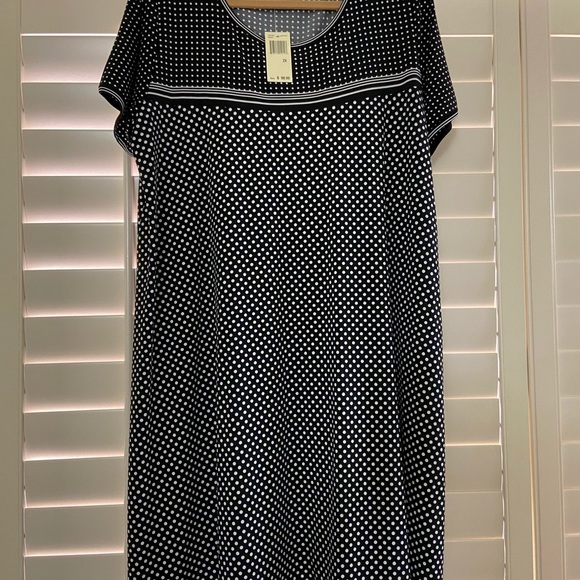 Polka-dot Dress - Picture 2 of 3